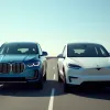 短腿逆襲？BMW iX1 vs. Tesla Model Y 國道續航力終極實測！